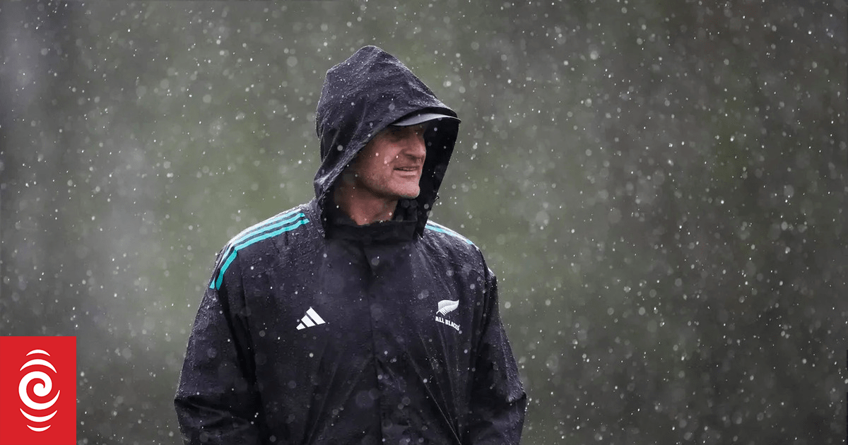 Scott Robertson sacking captures global headlines