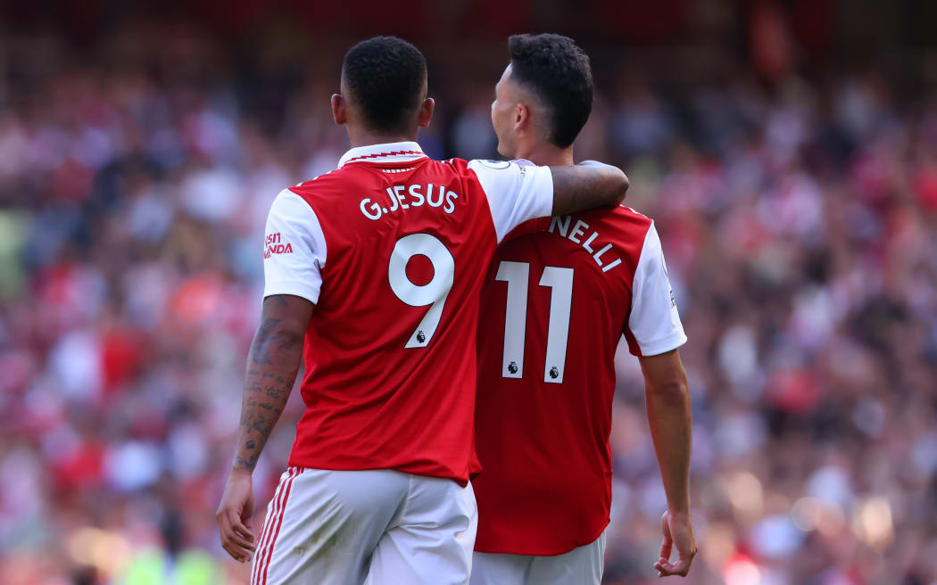 Arsenal forwards Gabriel Jesus (L) and Gabriel Martinelli.