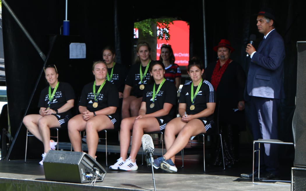 The Black Ferns being welcomed by Ngāi Tūāhuriri. From the left – front row: Kendra Cocksedge, Amy Rule, Chelsea Bremner and Georgia Ponsonby. From the left in the back, Amy du Plessis and Alana Bremner.
