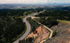 State Highway 1 over the Brynderwyns will close until 12 May for repairs.