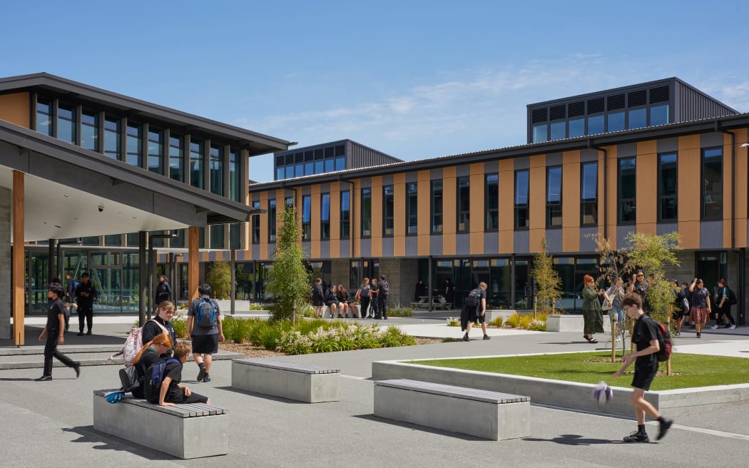 Te Aratai College, Christchurch