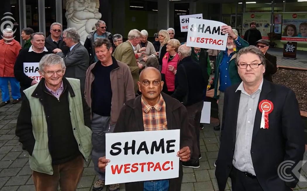 Waikanae locals concerned at proposed Westpac closure