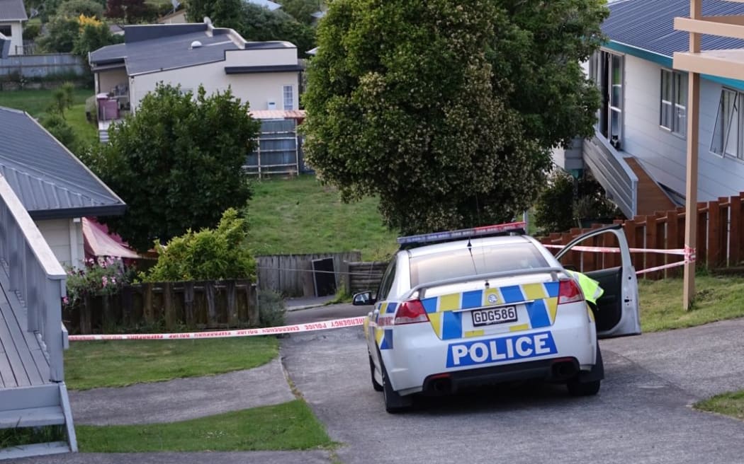 The man's body was found in the driveway of a house in Mansfield Street.