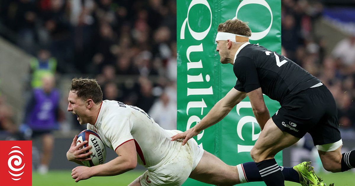 All Blacks crash to defeat against England