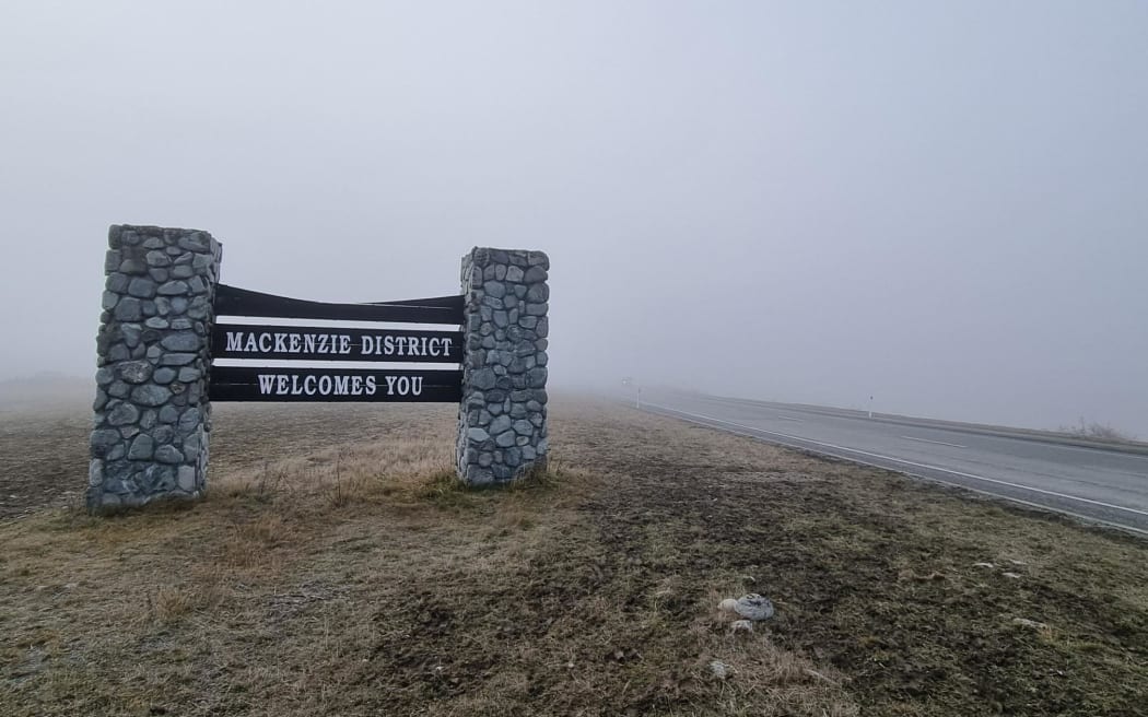Entrance to Mackenzie District road sign on State Highway 8.