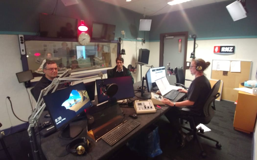 Dr Paul Hamer, an expert on Māori exclusion in Australia, and Oz Kiwi committee chair Tim Gassin talk to RNZ's Philippa Tolley.