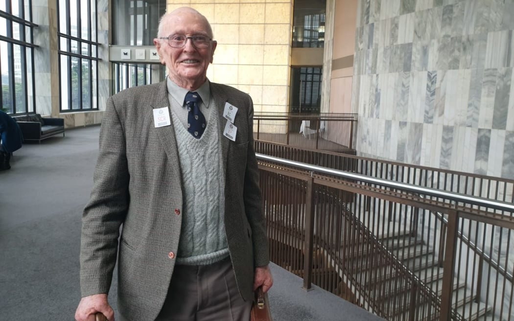 Noni Sandilands, 91, hand-collected 863 signatures for his petition to save the Manawatū Gorge road, and delivered it to Parliament today.