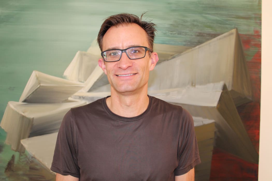 Professor Simon Keller