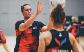 Strathclyde Sirens goal shooter Catherine Tuivaiti at training