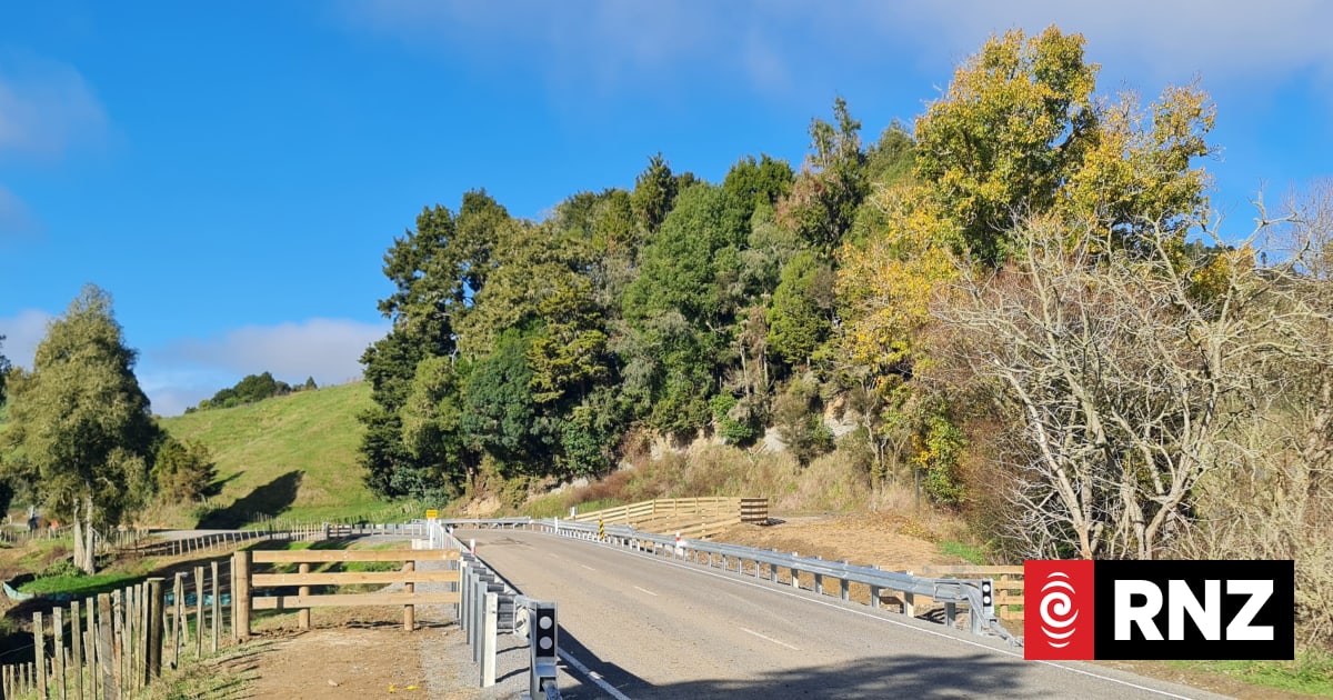 Forgotten World Highway gets new bridge