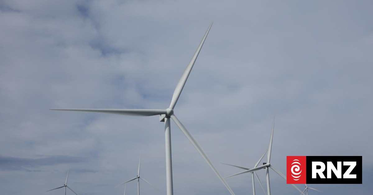 New Southland wind turbines already adding power to the grid