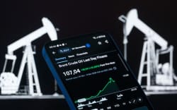 A Brent crude oil price chart is displayed on a smartphone screen in this photo illustration, as global oil markets react to escalating conflict involving Iran that pushes crude prices sharply higher on fears of supply disruptions in the Middle East in Brussels, Belgium, on March 9, 2026.