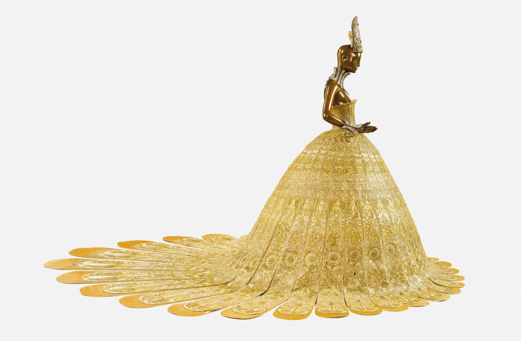 Guo Pei - The Da Jing - Magnificent Gold 2006