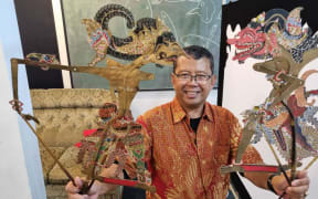 Master puppeteer Joko Susilo.