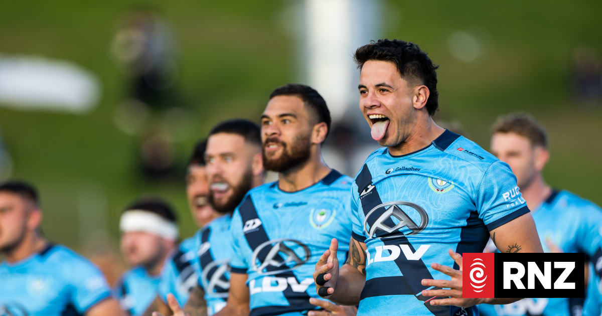 Rugby teams support campaign encouraging men to buckle up