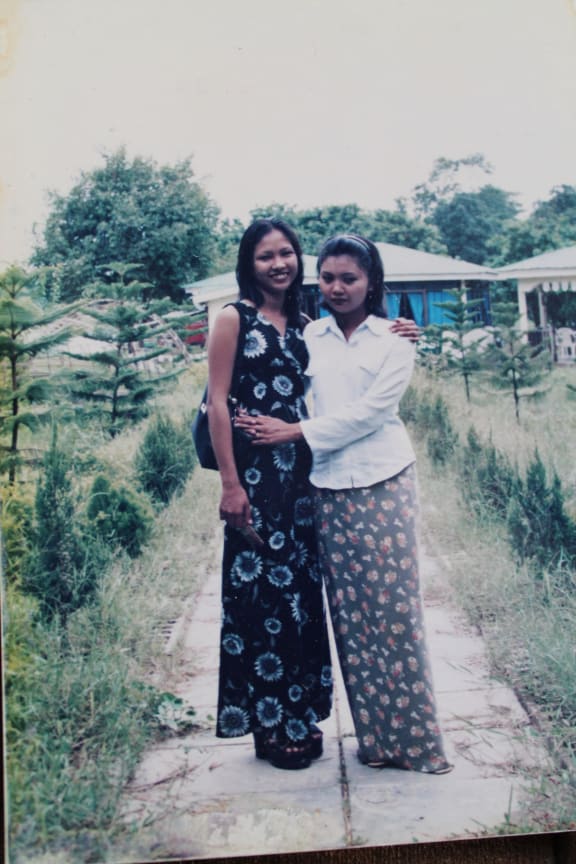 Eyewitness - Life for Burmese Child Refugee