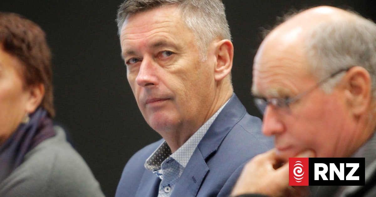 Former Tauranga mayor says he wasn't warned about landslide risk amid damning review