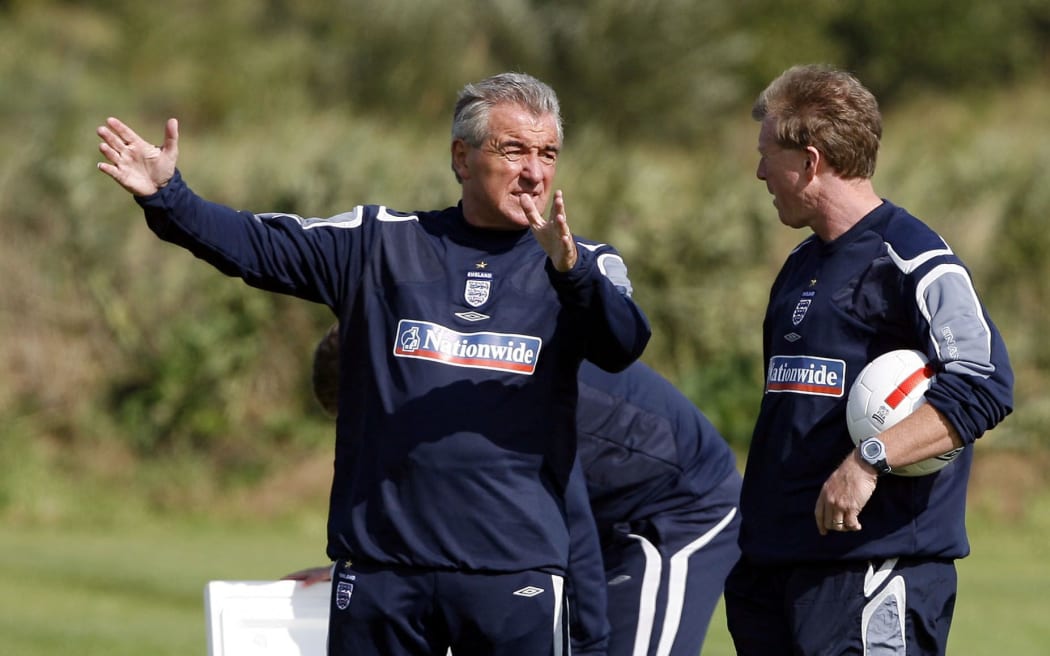 England's new coach Terry Venables talks with manager Steve McClaren in 2006.