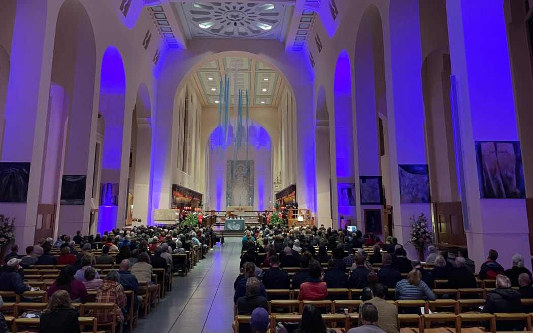 Hundreds of people gathered in Wellington's Cathedral of St Paul on 15 June in a service of remembrance for the victims of the Loafers Lodge fire.