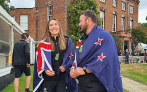 Joelle King and Tom Walsh were named as New Zealand flagbearers for the Commonwealth Games opening ceremony.