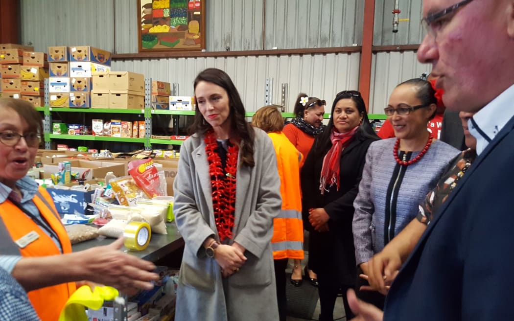 Jacinda Ardern visits the Mangere Budgeting Service