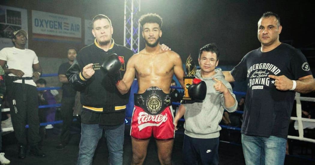 Vahid Unesi (R), coach Yordniyom Yuttakangumtorn, kickboxer Hayollem Tesfay (middle) and Richie of Kings Academy