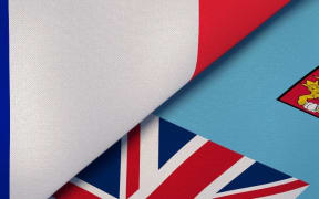 France and Fiji flags