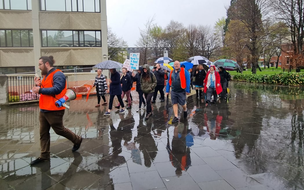 Hundreds members rallied for better pay and working conditions at the University of Otago on 11 October, 2022.