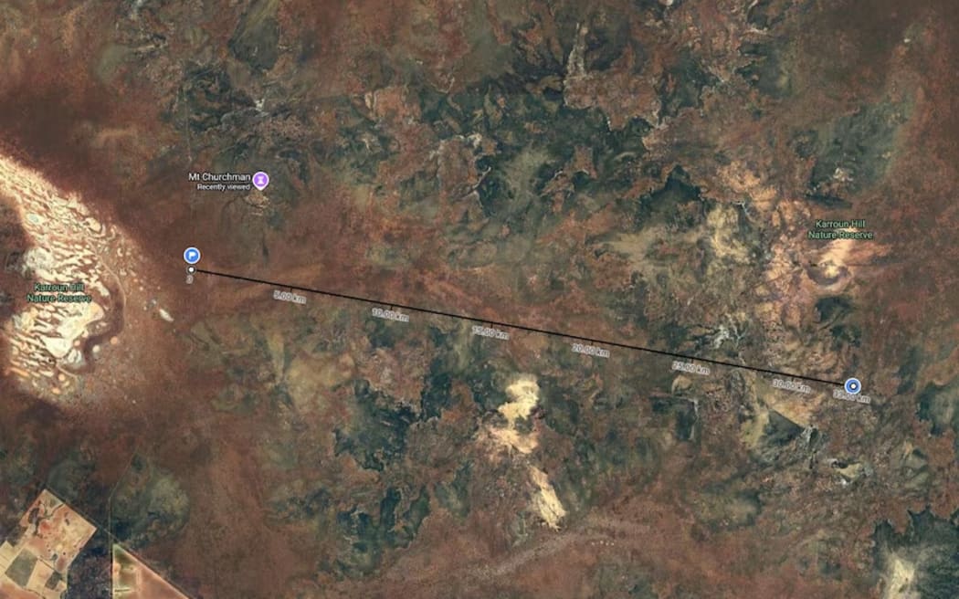A map showing the distance between where Ms Wilga's abandoned car was found and where she was rescued. (Supplied: Google Earth)