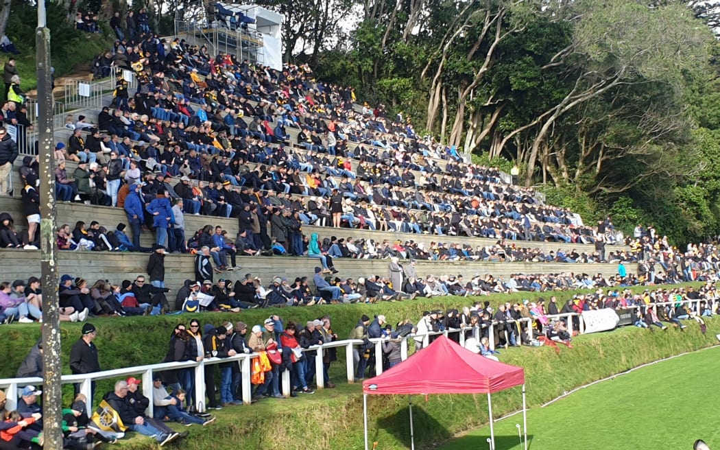 About 4500 fans packed onto the terraces at Pukekura Park.