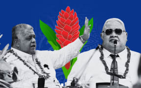 Samoan PM Leuatea Polataivao Fosi Schmidt has warned that if the entire management does not stand down, including Lakapi Samoa chairman and former Prime Minister Tuilaepa Sailele Malielegaoi, his administration, together with former Samoa rugby players and supporters, will establish a rival union.