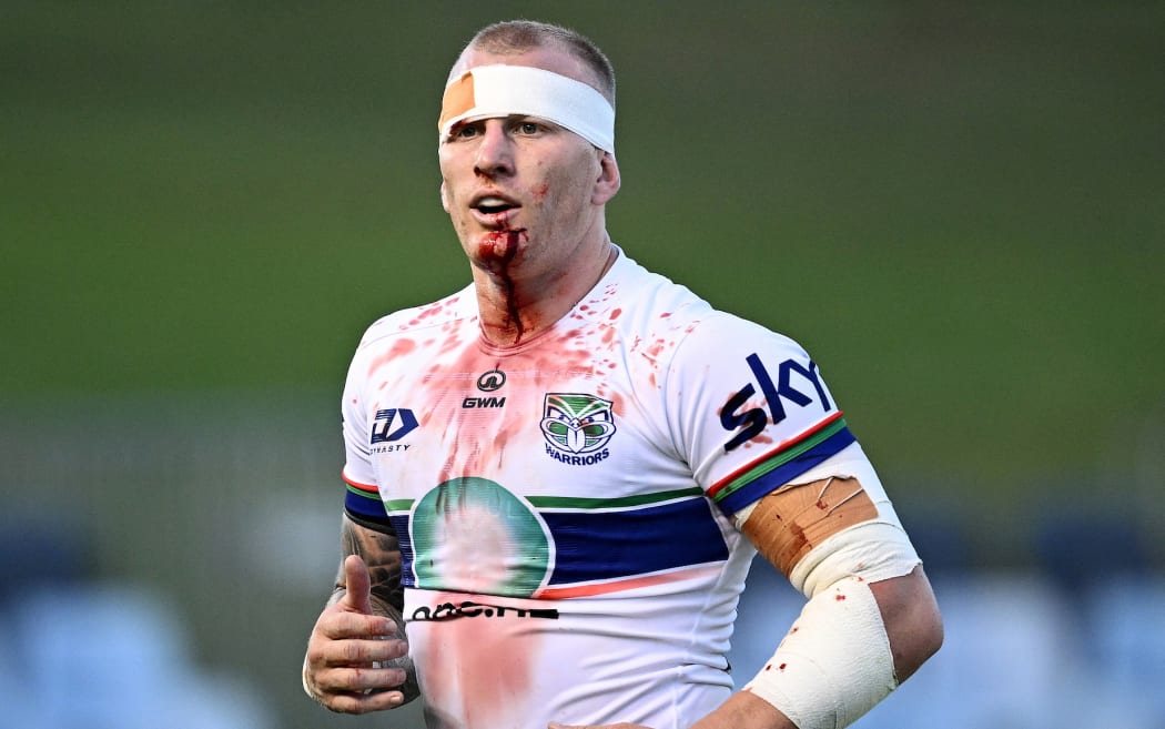 Mitchell Barnett of the Warriors leaves the field during the NRL Pre-Season Challenge Round 1 match between the Cronulla Sutherland Sharks and the New Zealand Warriors at Shark Park in Sydney, Friday, February 7, 2025.  (AAP Image/Dan Himbrechts/Photosport)
