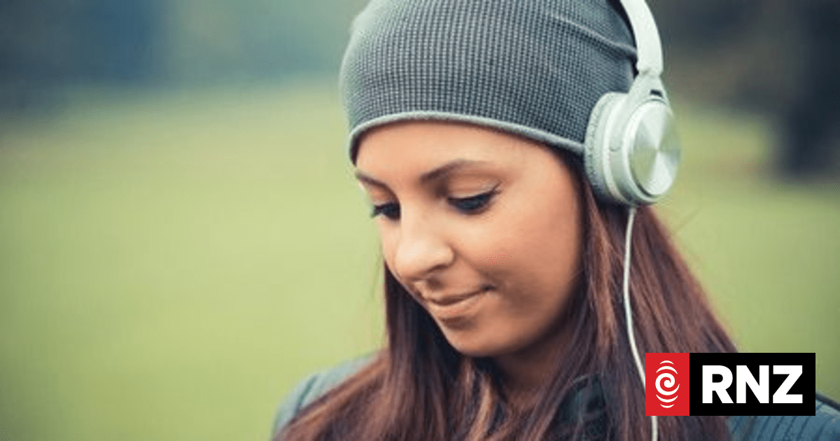 Music 101 with Tony Stamp | RNZ
