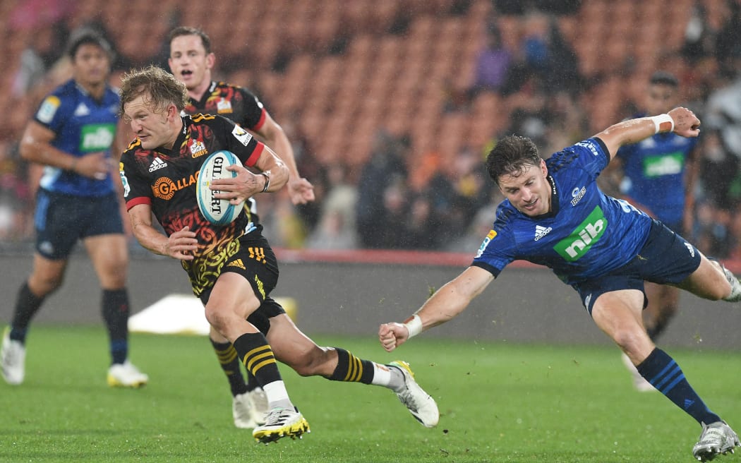 Damian McKenzie of the Chiefs.
Chiefs v Blues, Super Rugby Pacific at FMG Stadium, Waikato, Hamilton, New Zealand on the Saturday 1 April 2023. Copyright Photo: Jeremy Ward / www.photosport.nz