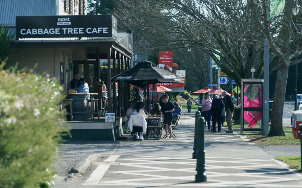 Cabbage Tree Cafe in the small SH1 Waikato town of Tīrau.