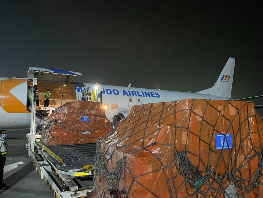 United Nations World Food Programme sent 75 oxygen concentrators and accessories, 1000 pulse oximeters, 100,000 gowns and 100,000 N95 masks from WHO’s Regional emergency stockpile to Fiji, 13 August, 2021