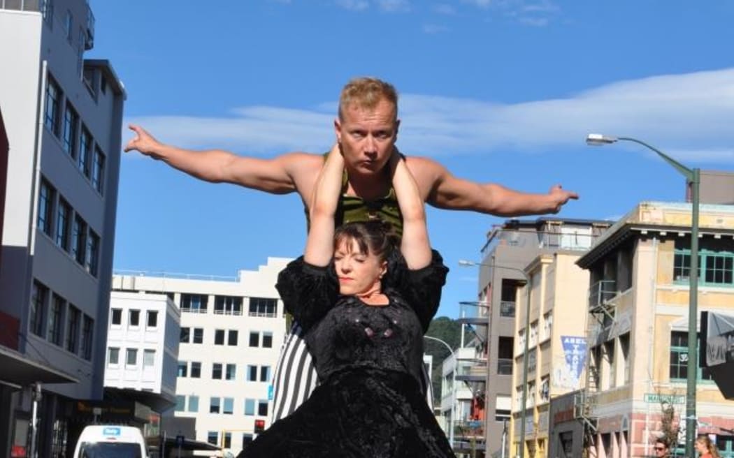 Suzanne Cowan and Adrian Smith dancing Grotteschi form Cuba Dupa