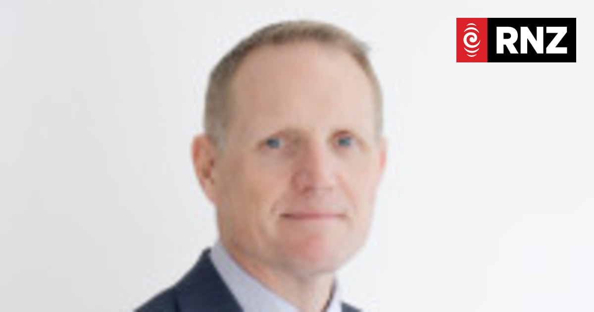 https://media.rnztools.nz/rnz/image/upload/s--pSUOez6R--/t_tohu-badge-twitter/f_auto/q_auto/4JIEPSJ_Andy_Milne_Immigration_New_Zealand_jpg