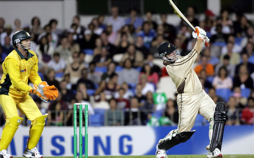 Scott Styris hits a six during the Twenty20 International Cricket match between the New Zealand Black Caps and Australia at Eden Park, Auckland, New Zealand on Thursday 17th February, 2005. PHOTO: Kim Fraser/Photosport



116500
