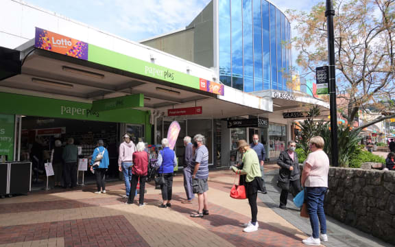 Shoppers Whangārei in Covid-19 alert level 2.