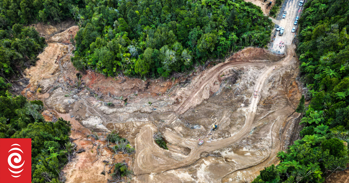 Coromandel slip Embankment to support SH25a had fill tipped into it in