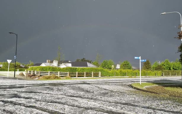 'That's a f...... tornado': Canterbury farmer films as severe weather ...