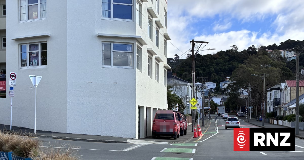 Tradie charging up to 30 percent more for clients on streets with no parking