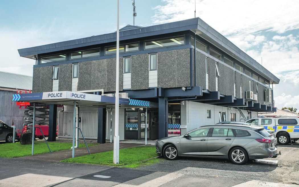 Ōpōtiki Police Station is supposed to be manned 24 hours a day but Mayor David Moore says it is not always easy to get hold of police when they are needed.