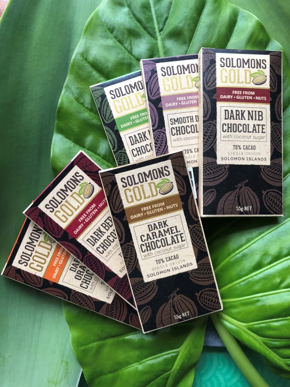 Solomons Gold use only cacao and coconut sap as primary ingredients in their dark chocolates.