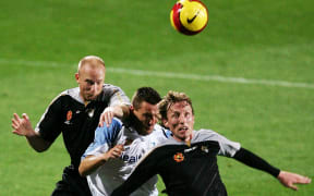 The now defunct Auckland based New Zealand Knights were a predecessor to the Wellington Phoenix in the A-League.