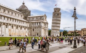 The Leaning Tower of Pisa and Pisa Cathedral.