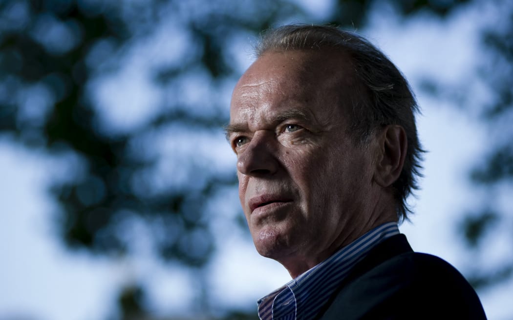 EDINBURGH, SCOTLAND, Sunday 24th AUGUST 2014: English novelist Martin Amis appears at the Edinburgh International Book Festival.The Edinburgh International book festival is the world's biggest literary festival and is held in the city which since 2004 is the world's first UNESCO city of literature. (Photo by Guillem Lopez / NurPhoto / NurPhoto via AFP)