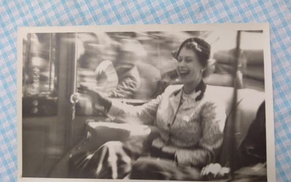 Queen Elizabeth II during her tour of New Zealand in 1953/54, and gifted to her when the Prime Minister had an audience in 2018 in London