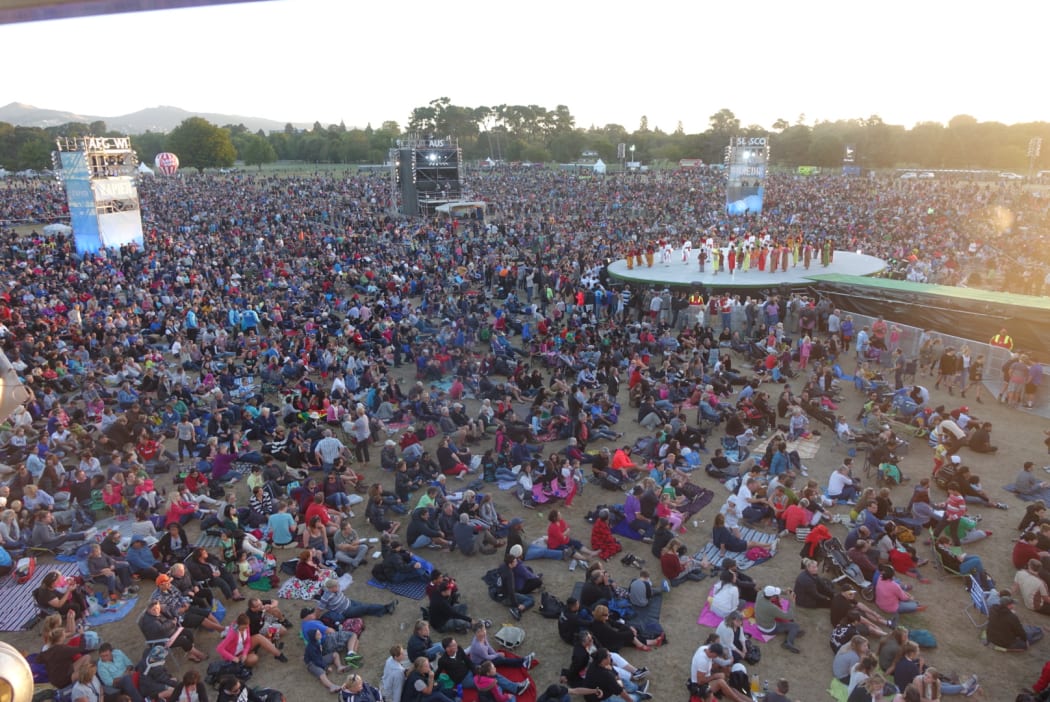 Crowds at Hagley Park